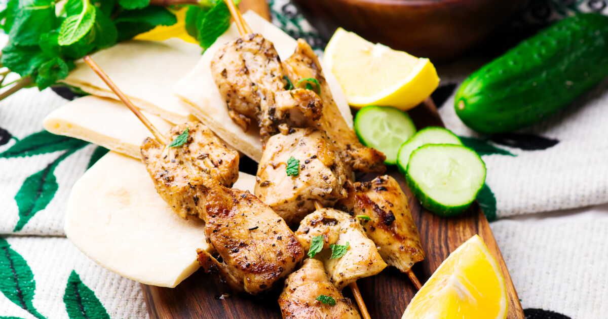 Brochettes de dinde au citron : un délice léger pour vos barbecues d'été