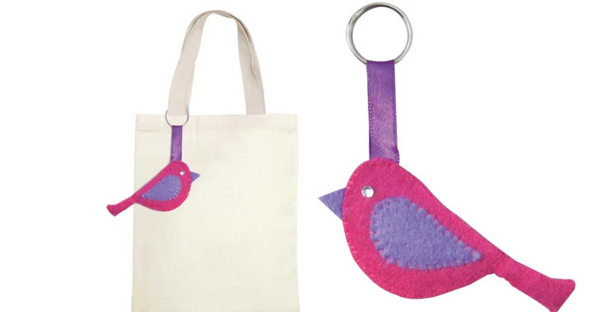 L'élégance discrète d'un bijou de sac unique en forme d'oiseau