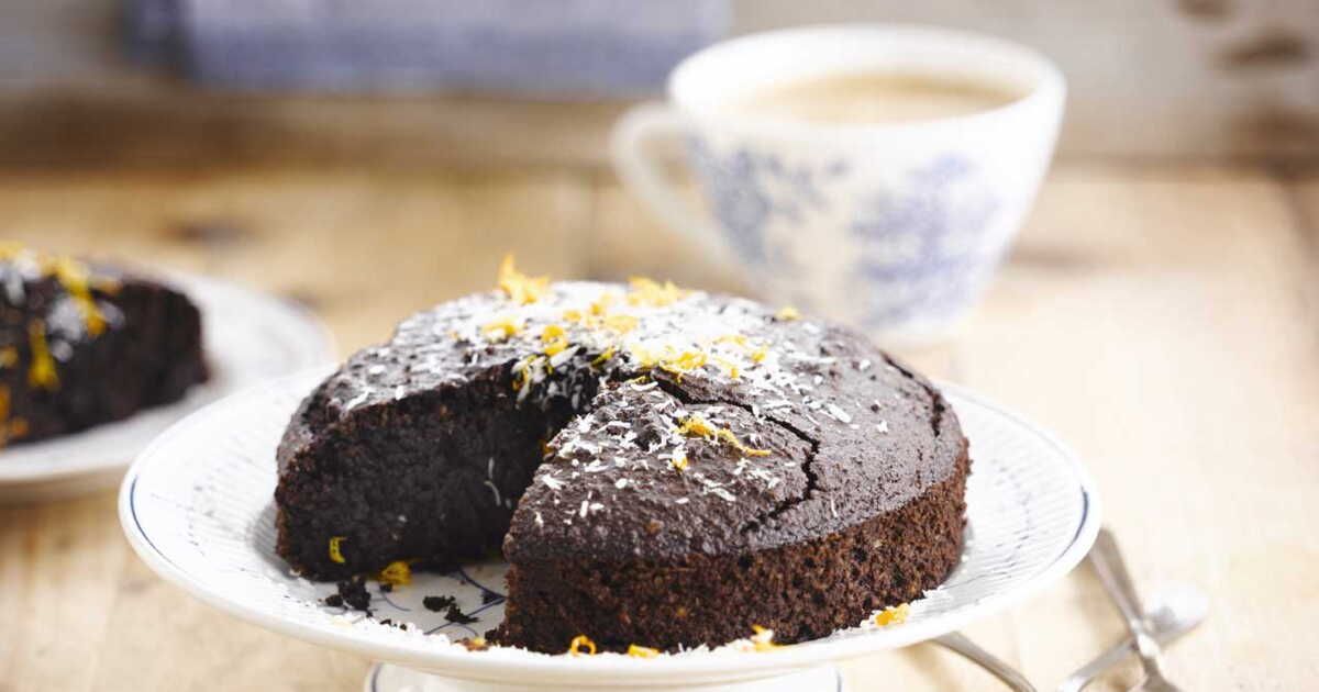 Un délice irrésistible : découvrez le gâteau au chocolat et à la noix de coco