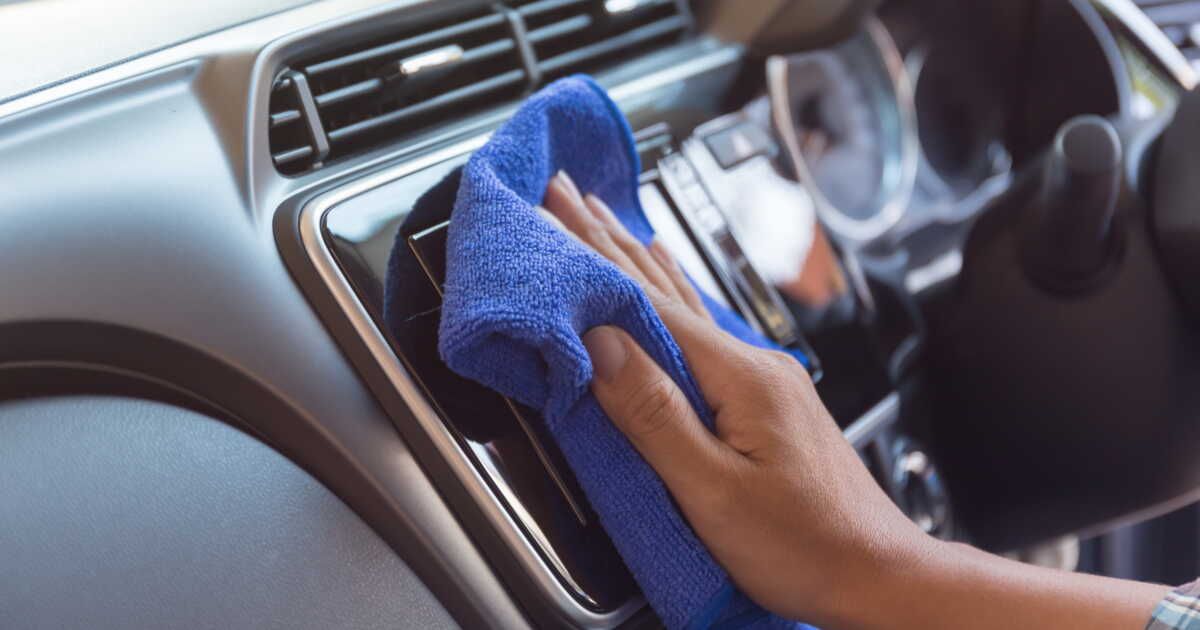 Recette anti-poussière pour votre tableau de bord