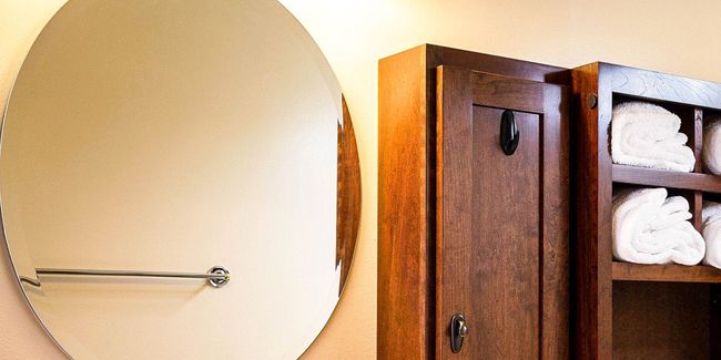 Transformez votre miroir : un guide pour une découpe en toute sécurité