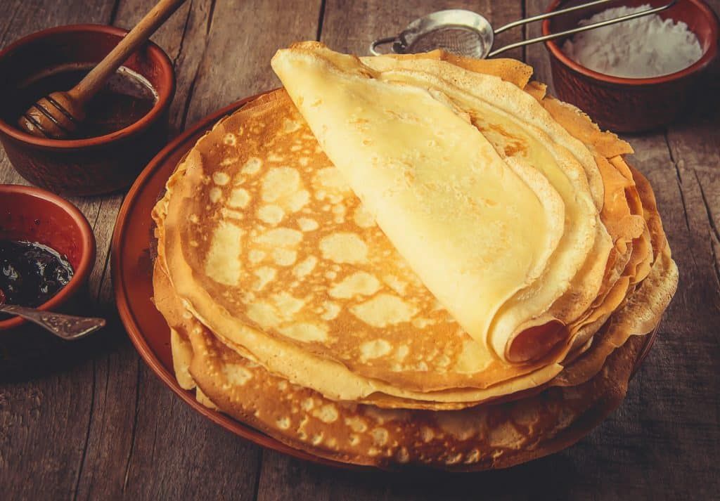 Cyril Lignac dévoile son ingrédient secret pour des crêpes irrésistibles