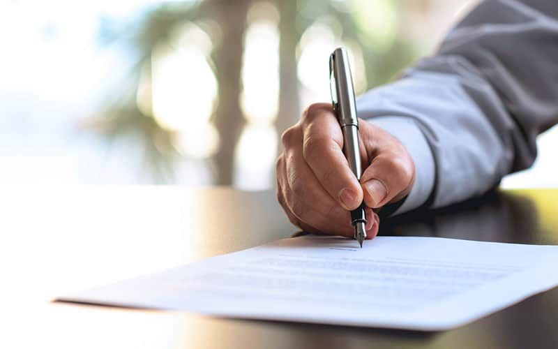 Assurance obsèques : comment réduire le coût de votre contrat sans renoncer à l'essentiel