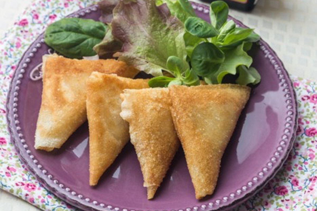 Samoussas de choucroute et dips au munster