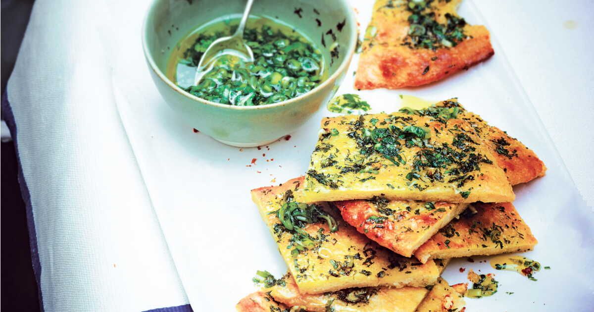 Focaccia gourmande : le pesto d'herbes qui fait la différence