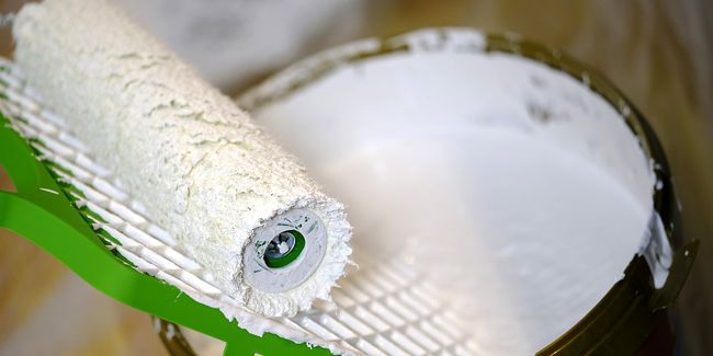 Repeindre du papier peint : à vos pinceaux ou pas ?