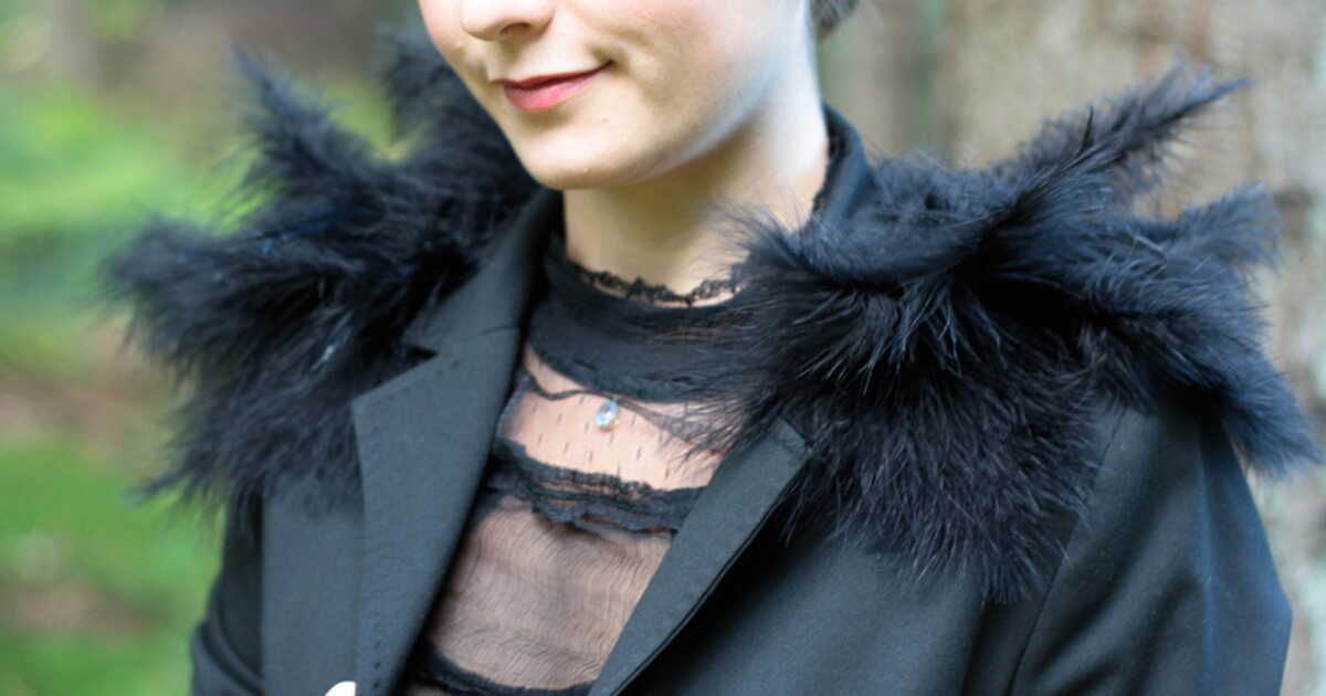 Transformez votre style avec une veste à plumes DIY