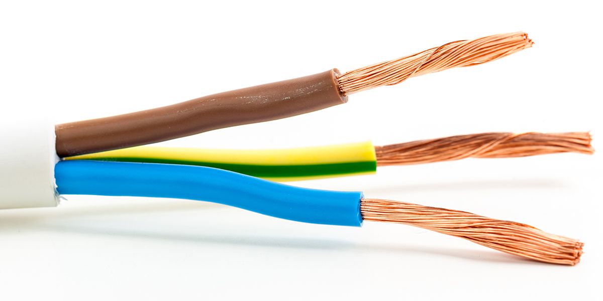 Comprendre le code couleur des fils électriques pour une sécurité optimale