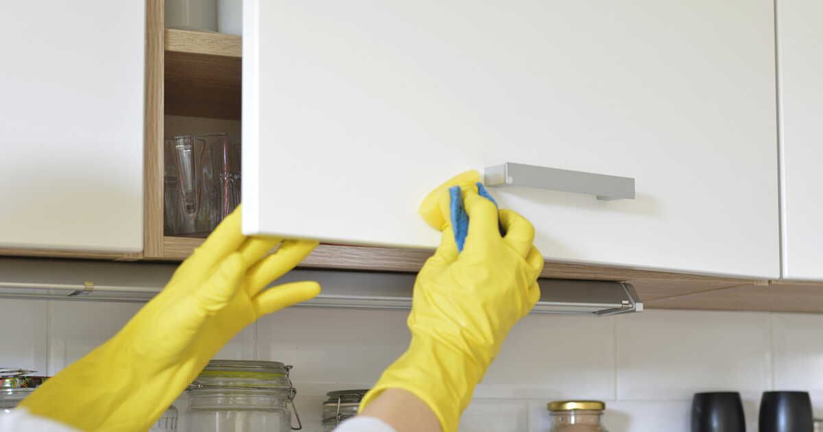 Secrets pour un nettoyage éclatant des façades de cuisine