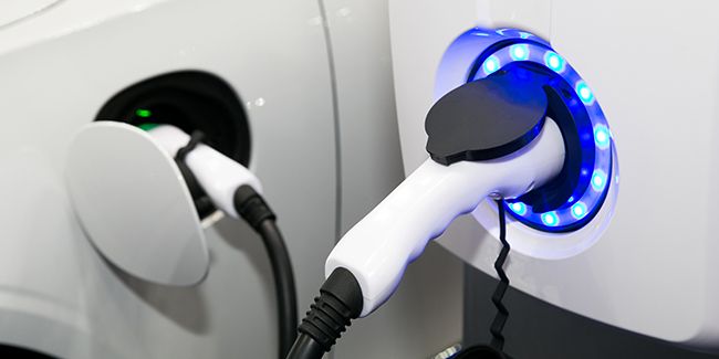 Installer une borne de recharge : intérieur ou extérieur, quel choix faire ?