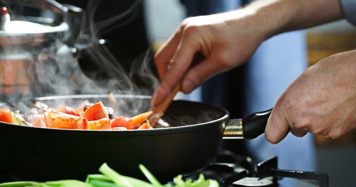 Des recettes express : 50 plats savoureux à préparer en un rien de temps