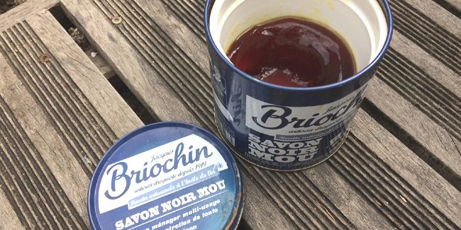 les incroyables vertus du savon noir pour votre maison et jardin