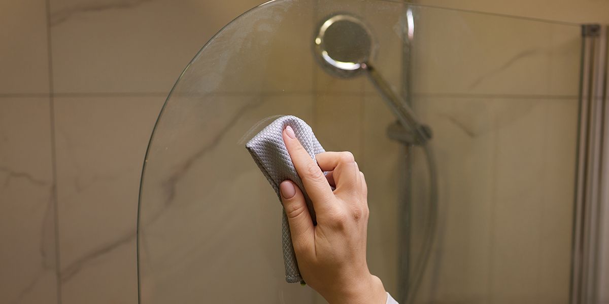 5 stratégies infaillibles pour dire adieu au calcaire dans votre douche