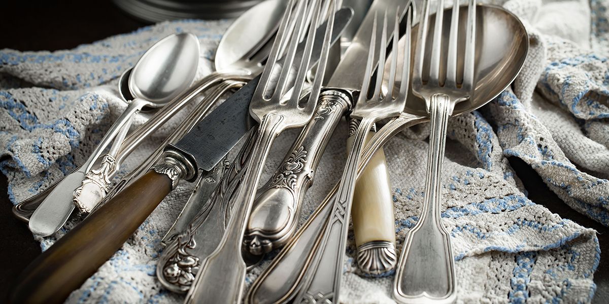 Secrets de grand-mère : 10 astuces pour redonner vie à votre argenterie