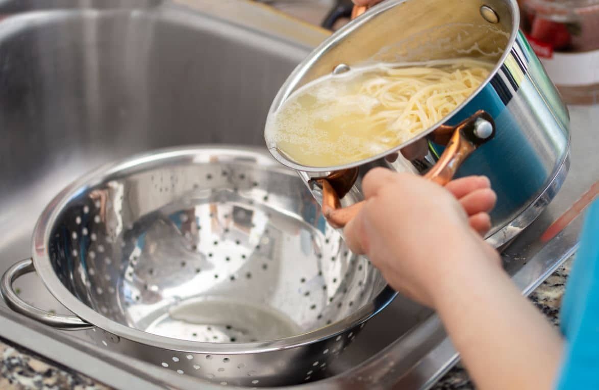 5 astuces infaillibles pour éviter que les pâtes ne collent