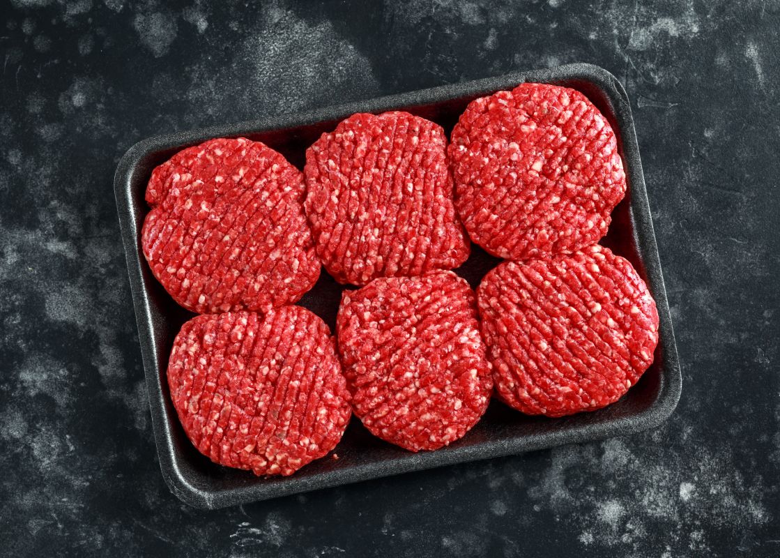 Des steaks hachés de qualité douteuse pour les plus démunis