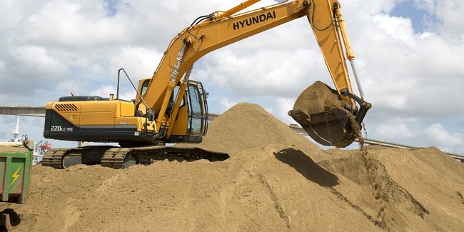 Le sable, essentiel à la construction : décryptage des prix et des usages